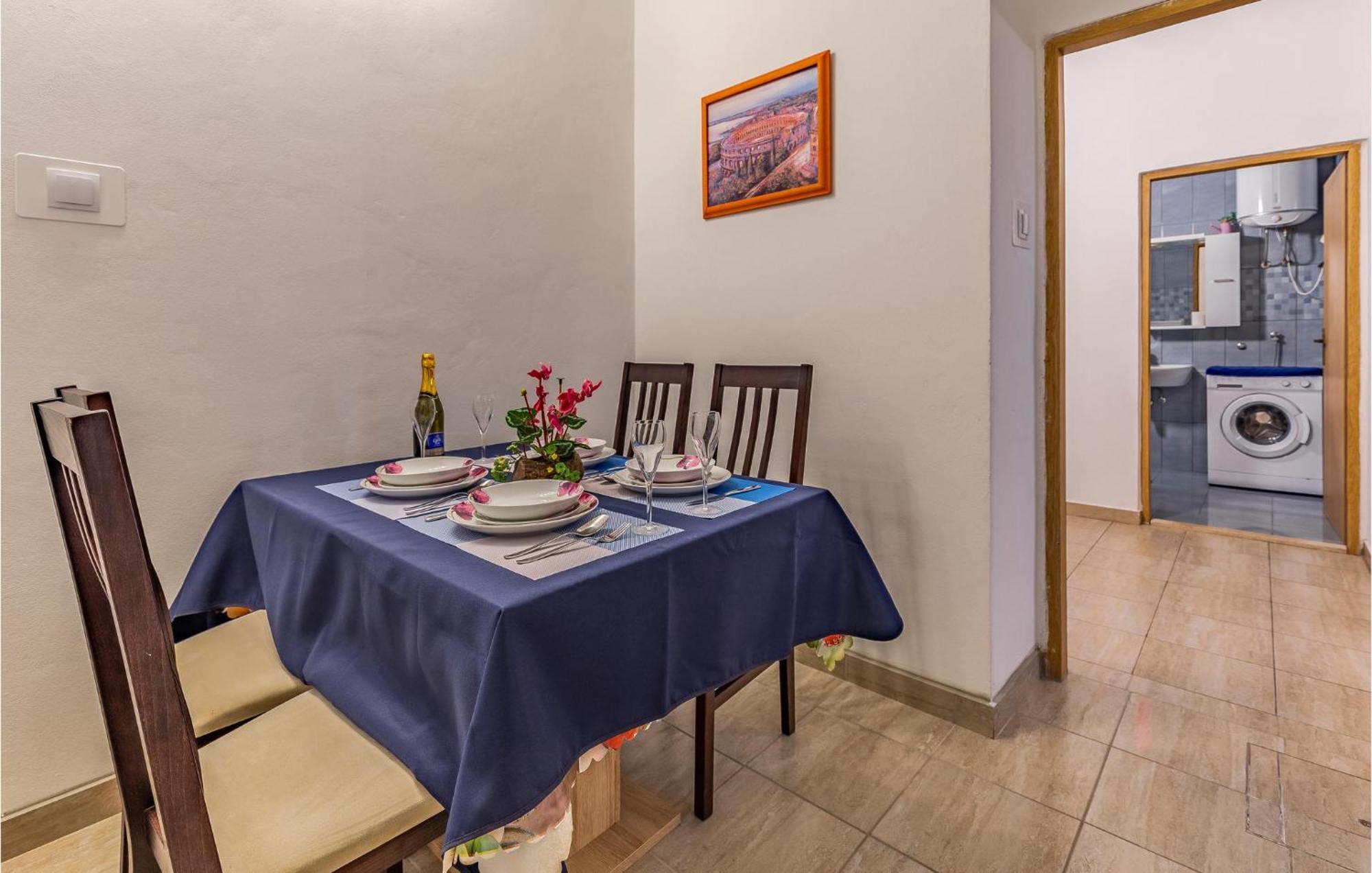 Amazing Apartment In Pula With Kitchen ภายนอก รูปภาพ