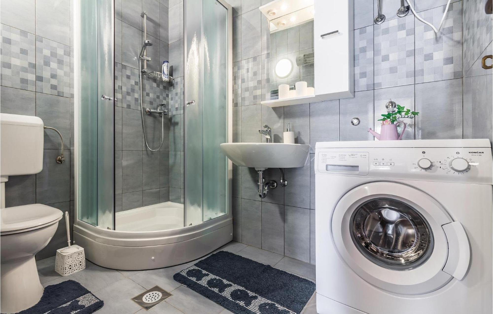 Amazing Apartment In Pula With Kitchen ภายนอก รูปภาพ